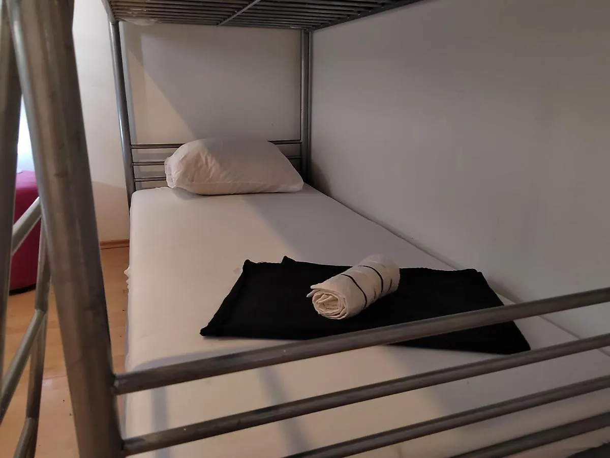 טרוגיר Hostel Rasema 0*,  קרואטיה